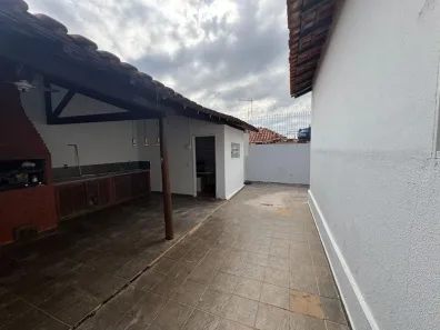 Casa com 3 Quartos à venda, 200m² no Centro, Bauru