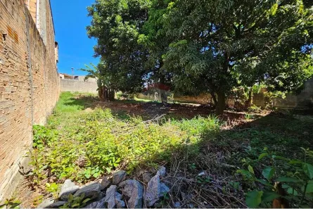 Lote/Terreno à venda, 435m² no Colorado, Contagem