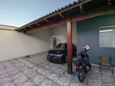 Casa com 3 Quartos à venda, 250m² no Alto Umuarama, Uberlândia