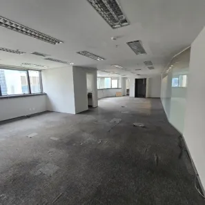 Sala Comercial para alugar, 392m² no Itaim Bibi, São Paulo