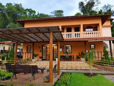 Casa com 6 Quartos à venda, 180m² no Cajueiros (Itaipuaçu), Maricá