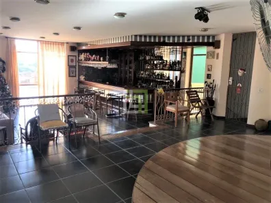 Casa com 6 Quartos à venda, 1058m² no Chácara Urbana, Jundiaí