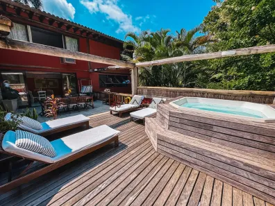 Casa de Condomínio com 5 Quartos para alugar, 431m² no Mombaça, Angra dos Reis