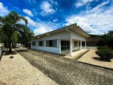 Casa com 3 Quartos à venda, 1035m² no Santa Terezinha, Brusque