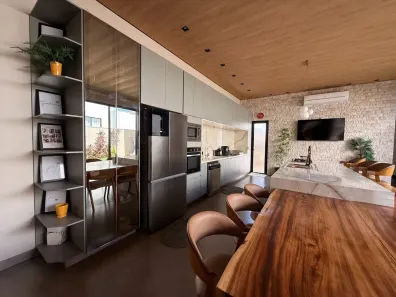 Casa de Condomínio com 3 Quartos à venda, 201m² no Novo Mundo, Uberlândia