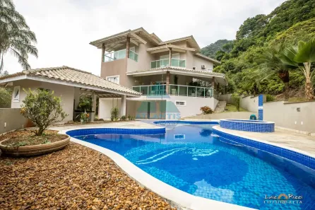 Casa com 4 Quartos à venda, 220m² no Lagoinha, Ubatuba