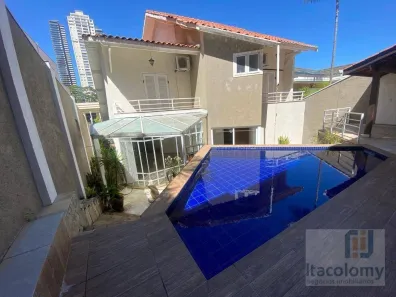 Casa de Condomínio com 5 Quartos para alugar, 300m² no Alphaville, Santana de Parnaíba