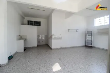 Ponto Comercial para alugar, 33m² no Belvedere, Divinópolis