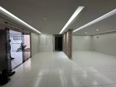 Casa com 10 Quartos para alugar, 400m² no Boa Vista, Recife