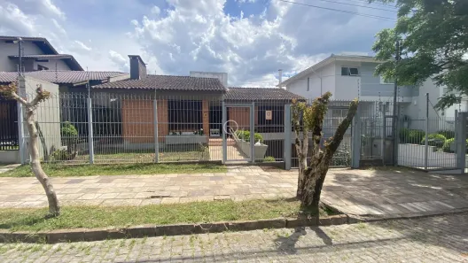Casa com 4 Quartos à venda, 235m² no Cinqüentenário, Caxias do Sul