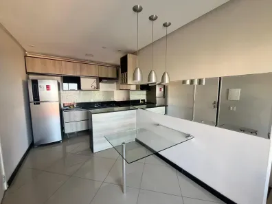 Apartamento com 2 Quartos para alugar, 48m² no Praia da Baleia, Serra