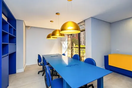 Sala Comercial para alugar, 243m² no Água Verde, Curitiba