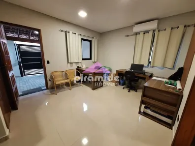 Casa com 2 Quartos à venda, 47m² no Centro, Caraguatatuba