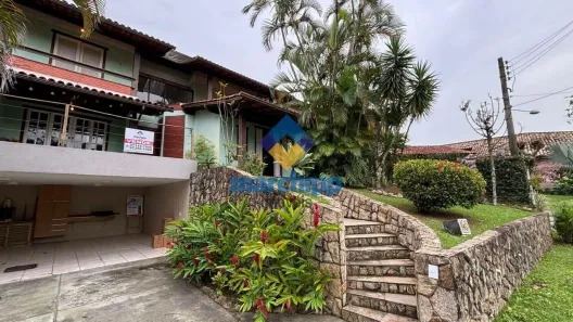 Casa de Condomínio com 5 Quartos para alugar, 210m² no Badu, Niterói