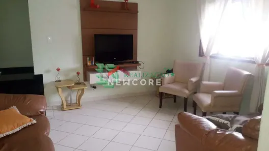 Sobrado com 4 Quartos à venda, 240m² no Balneario Regina Maria, Mongaguá