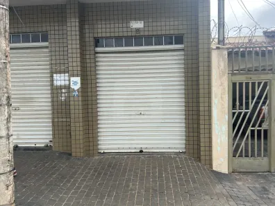 Ponto Comercial para alugar, 33m² no Presidente Roosevelt, Uberlândia