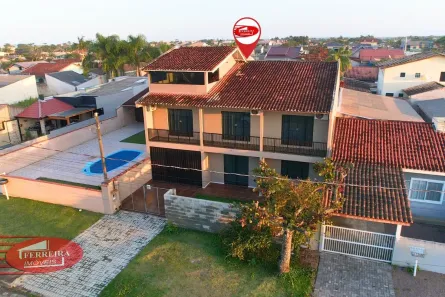 Sobrado com 4 Quartos à venda, 132m² no Guaratuba, Guaratuba