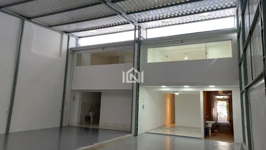 Galpão/Depósito/Armazém para alugar, 220m² no Jardim Lambreta, Cotia