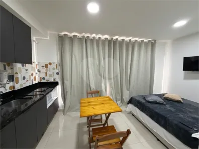 Apartamento com 1 Quarto para alugar, 27m² no Vila Romana, São Paulo