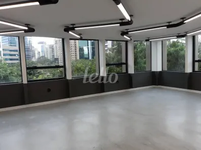 Sala Comercial para alugar, 286m² no Vila Olímpia, São Paulo