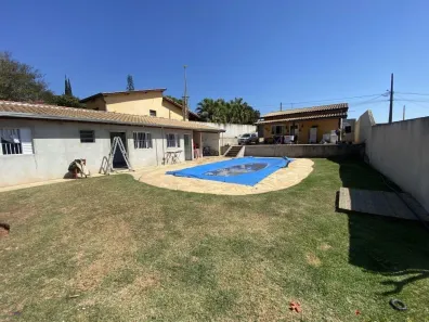 Fazenda/Sítio com 3 Quartos à venda, 124m² no Maracanã, Jarinu