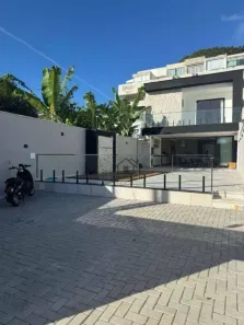 Casa com 4 Quartos à venda, 255m² no Itaipu, Niterói