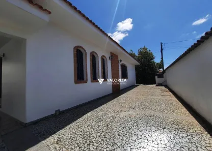 Casa com 3 Quartos para alugar, 200m² no Centro, Votorantim