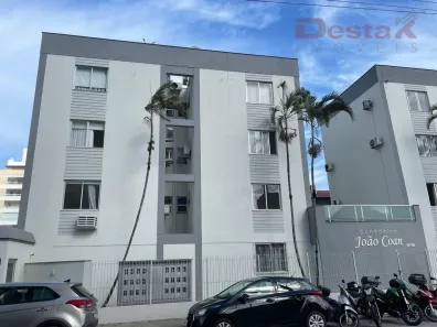 Apartamento com 2 Quartos para alugar, 102m² no Centro, Biguaçu