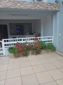 Sobrado com 3 Quartos à venda, 240m² no Parque Bitaru, São Vicente
