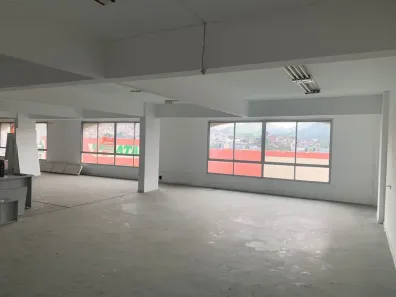Sala Comercial à venda, 540m² no Santa Luíza, Vitória