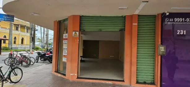 Ponto Comercial para alugar, 126m² no Centro, Macaé