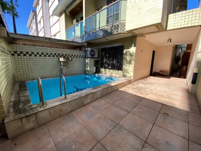 Casa com 3 Quartos à venda, 139m² no Embaré, Santos