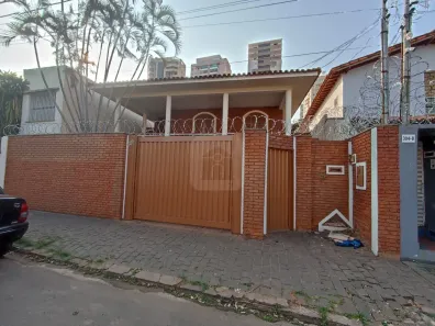 Sobrado com 4 Quartos à venda, 315m² no Lídice, Uberlândia