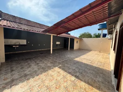 Casa com 3 Quartos à venda, 213m² no Planalto, Manaus