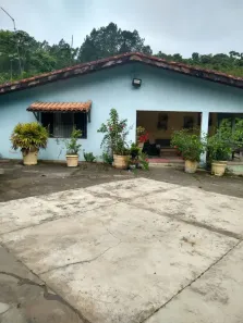 Fazenda/Sítio com 3 Quartos à venda, 270m² no , Biritiba Mirim