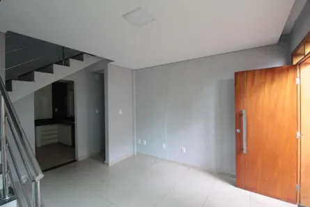 Casa com 2 Quartos à venda, 85m² no Santa Terezinha, Belo Horizonte