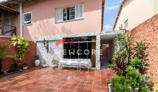 Casa com 3 Quartos à venda, 210m² no Indianópolis, São Paulo