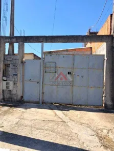 Casa com 2 Quartos à venda, 80m² no Parque Maria Helena, Suzano