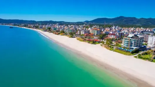 Apartamento com 1 Quarto à venda, 61m² no Canasvieiras, Florianópolis