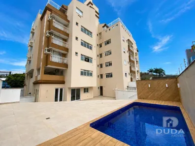 Apartamento com 3 Quartos para alugar, 229m² no Pio Corrêa, Criciúma