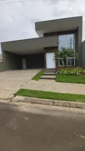 Casa de Condomínio com 3 Quartos à venda, 200m² no Conjunto Habitacional Engenheiro Francisco Blasi, Botucatu
