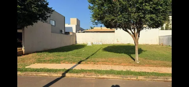 Lote/Terreno à venda, 300m² no Estância dos Ipês, Uberaba