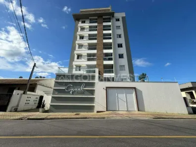 Apartamento com 2 Quartos para alugar, 75m² no Steffen, Brusque
