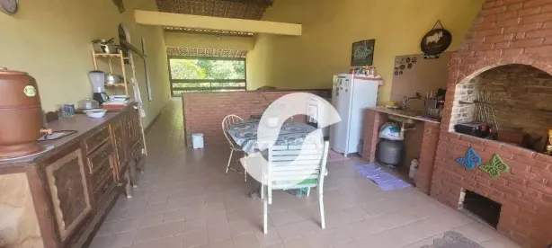Casa com 5 Quartos à venda, 250m² no Piratininga, Niterói