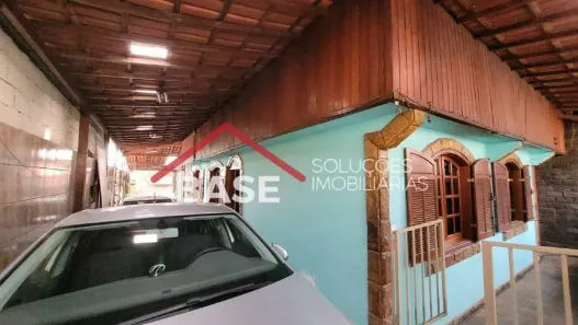 Casa com 3 Quartos à venda, 200m² no Centro, Contagem