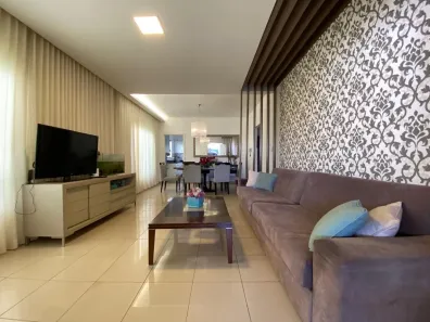 Casa com 3 Quartos à venda, 248m² no Umuarama, Uberlândia