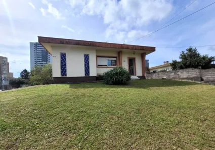 Casa com 3 Quartos à venda, 133m² no Nossa Senhora de Lourdes, Caxias do Sul