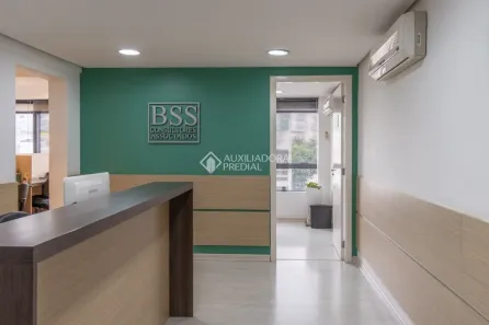 Sala Comercial com 1 Quarto à venda, 127m² no Passo da Areia, Porto Alegre