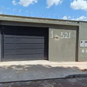 Casa com 2 Quartos à venda, 67m² no Jardim Brasília, Uberlândia