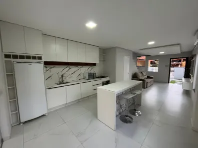 Sobrado com 3 Quartos à venda, 110m² no Ingleses do Rio Vermelho, Florianópolis